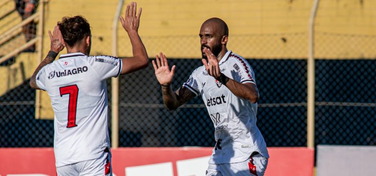 Vitória vence o Itabuna e retorna à semifinal do Baianão após cinco anos