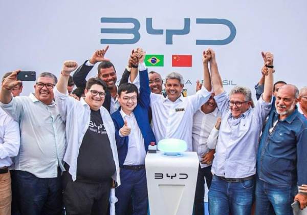 ‘Vai gerar emprego e renda para nossa gente’, diz Jerônimo sobre BYD