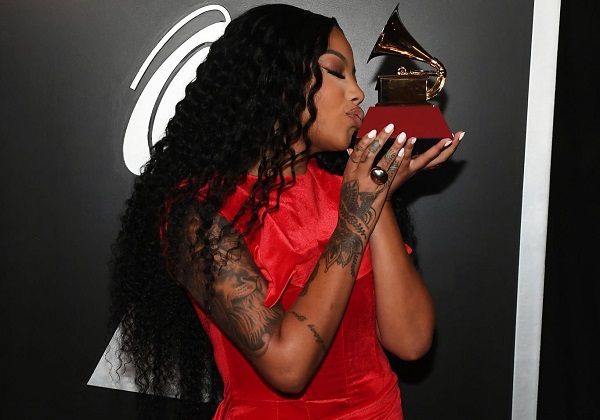 Ludmilla rebate críticas sobre lançamento de música em outro idioma: ‘Eu sou cantora’
