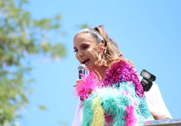 Ivete Sangalo comandará festa no BBB 24 na sexta-feira (24)