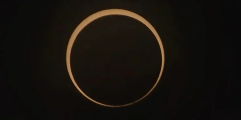 Eclipse total do sol acontece nesta segunda