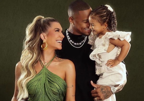 Leo Santana comemora aniversário de 36 anos ao lado de Lore, Liz e convidados; confira