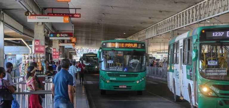 Reunião termina sem acordo e rodoviários apontam manifestações e possibilidade de greve geral