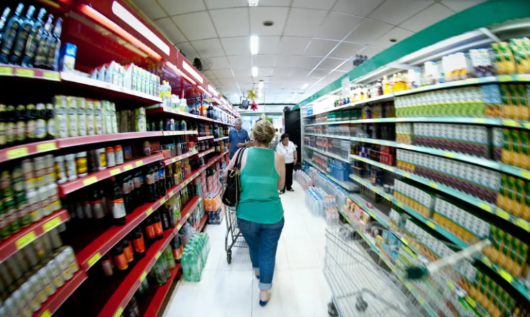 Custo da cesta básica aumenta em 10 capitais brasileiras em abril, aponta pesquisa