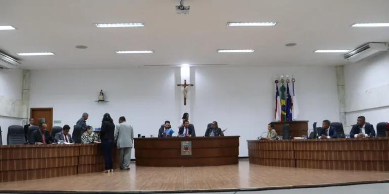 Candeias: Câmara aprova reajuste para servidores municipais
