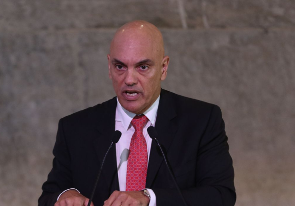 Moraes prorroga inquérito das milícias digitais por mais seis meses