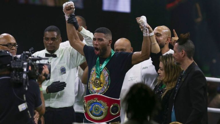 Anderson x Sonnen: Hebert vence Esquiva e conquista cinturão