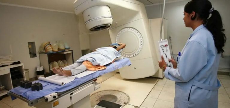Pacientes com câncer esperam até um ano para iniciar tratamento no setor público