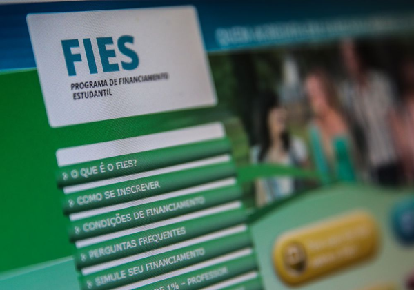 Desenrola Fies promoveu 343,1 mil acordos de estudantes em todo o país