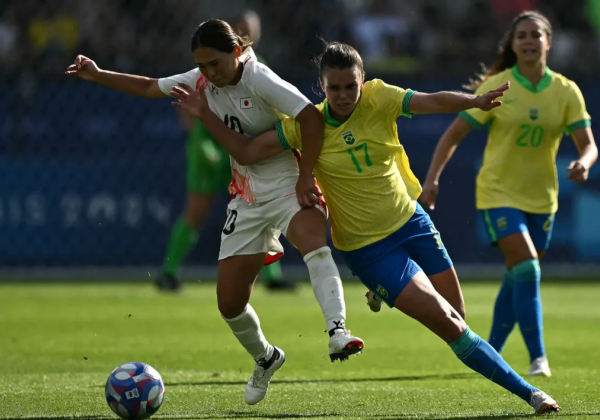 Após derrota contra Japão, meninas do futebol encaram Espanha na quarta-feira (31)