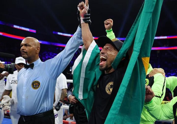 Após quatro tentativas, Robson Conceição se torna campeão mundial de boxe