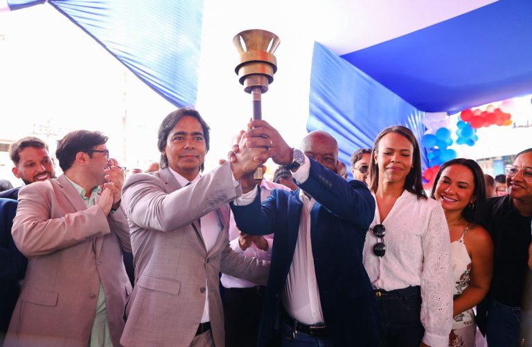 Candeias: Patriotismo e civilidade marcam passagem do fogo simbólico pelo município