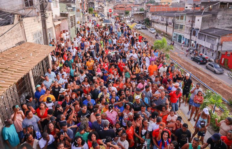 “Onde não passava nem carro, hoje passa até trio elétrico”: após seis décadas, Avenida Wanderley de Araújo Pinho é inaugurada 