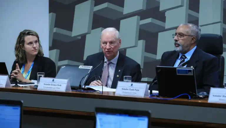 Comissão Temporária Externa do Senado para acompanhar as aç