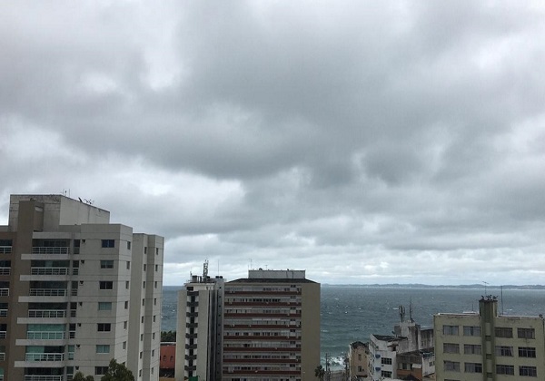 Fim de semana será de tempo nublado em Salvador
