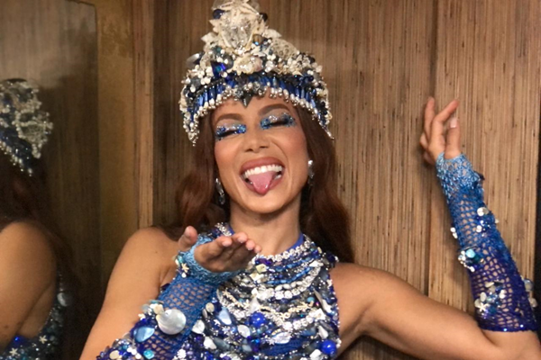 Anitta anuncia maratona para Carnaval 2025