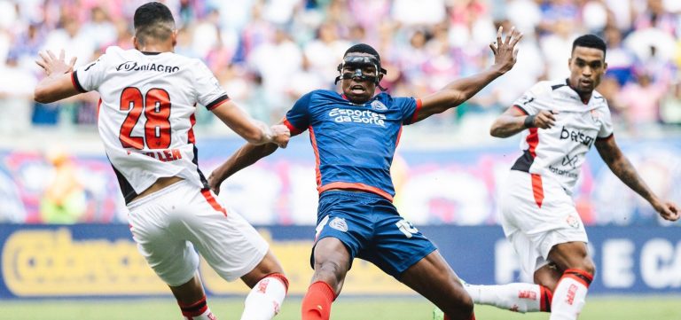 Bahia bate o Vitória na Fonte Nova no último clássico Ba-Vi do ano