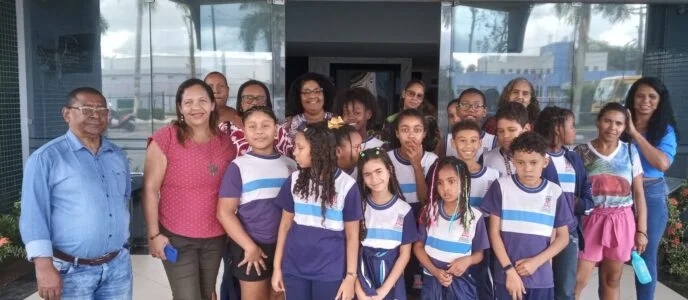 Candeias: Alunos da rede municipal visitam a Câmara Municipal