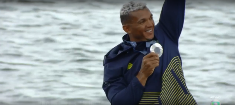 Com prata em Paris, Isaquias se torna o 2º atleta do Brasil com mais conquistas em Jogos Olímpicos