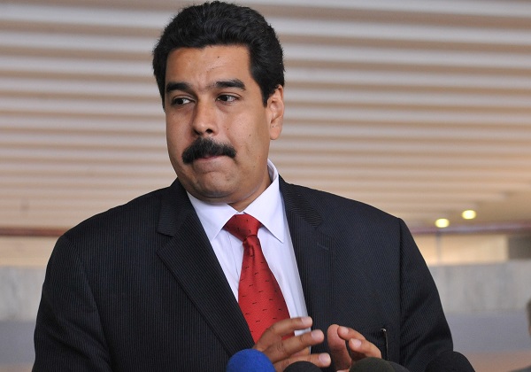 Venezuela cancela passaporte de críticos ao regime, afirmam opositores