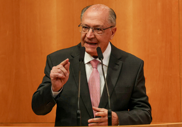 Relação Brasil-China deve bater novo recorde comercial, diz Alckmin