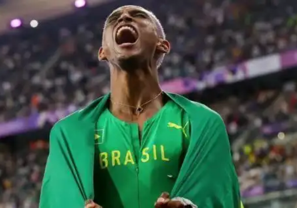 Alison dos Santos é bronze nos 400m com barreiras nas Olimpíadas de Paris 2024