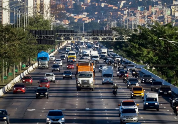 PVA de veículos com placas de final 0 deve ser pago até sexta (29)