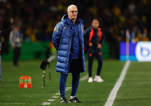 Eliminatórias: Brasil joga mal e perde para o Paraguai por 1 a 0