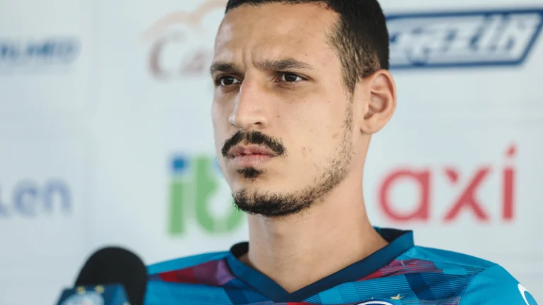 Zagueiro do Bahia mostra determinação contra Flamengo e crava: “Jogo da minha vida”