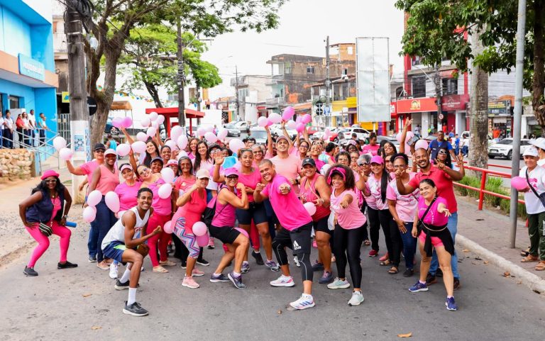 Caminhada rosa e mutirão de saúde movimentam Candeias na prevenção ao Câncer