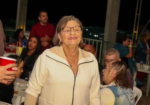 Nilza da Mata é reeleita prefeita de São Sebastião do Passé