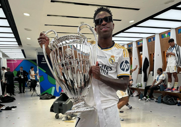 Com valor estipulado em R$ 1,2 bi, Vini Jr. se torna o jogador mais valioso da história
