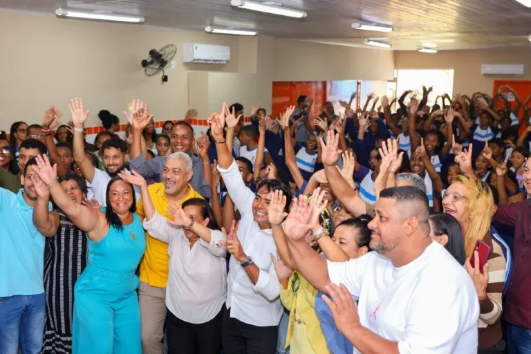 Candeias: Prefeitura amplia estrutura escolar e inaugura auditório e refeitório na Escola Julieta Viana