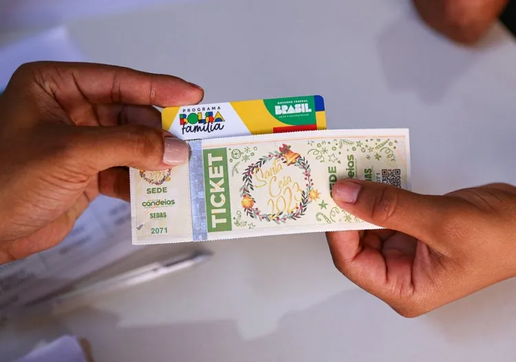 Candeias: Distribuição de tickets da cesta natalina começou na ultima  quinta-feira (21)