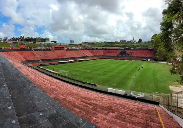 Vitória abre vaquinha para modernizar o Barradão