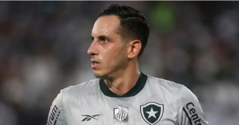 Ex-Vitória, Gatito Fernández deixa o Botafogo e é anunciado pelo Cerro Porteño