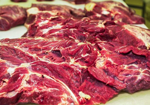 Carne foi a vilã no IPCA de novembro; entenda os motivos