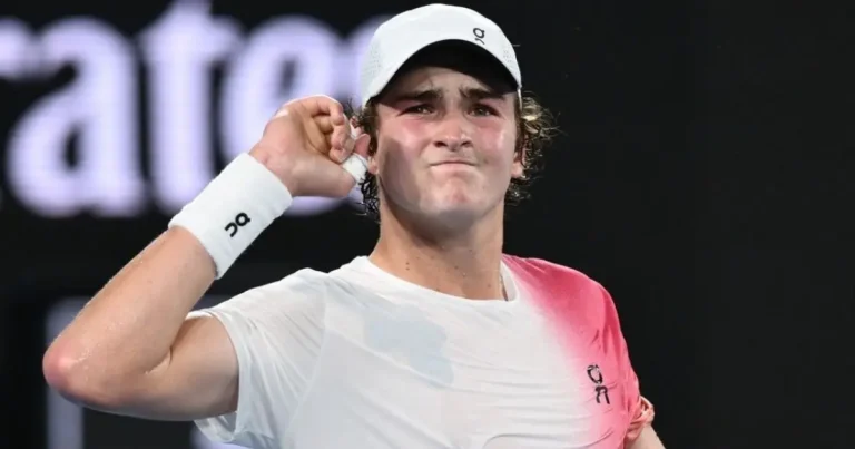 João Fonseca bate Alcaraz e tem forehand mais veloz do Australian Open 2025