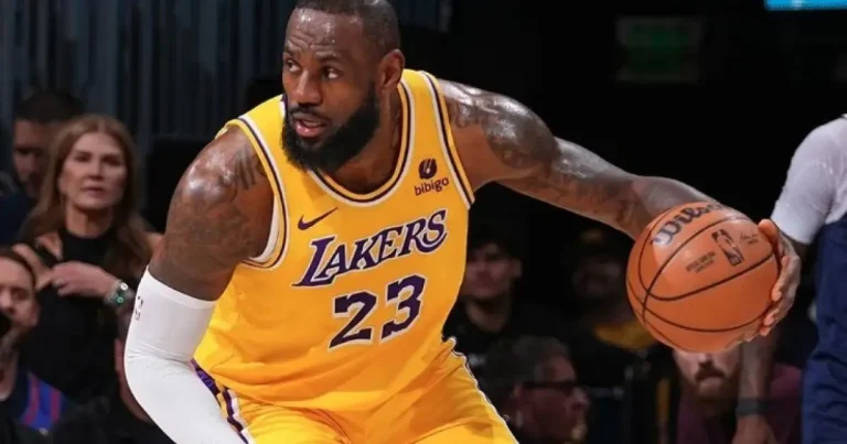 LeBron supera Jordan e se torna o jogador com mais jogos de 30 pontos