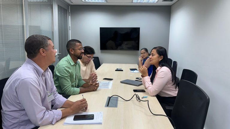 Prefeito Eriton Ramos se reúne com gerência da Coelba para discutir demandas do município
