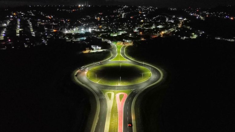 Candeias: Coelba conclui ligação definitiva da iluminação da Avenida João Isidório