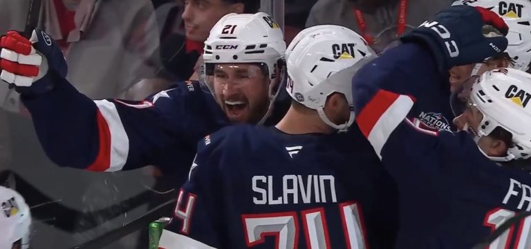 EUA vencem Canadá no hóquei e vão à final da NHL 4 Nations