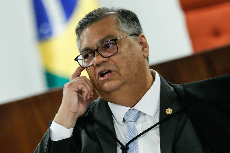 PF faz buscas e mira deputado em investigação sobre desvio de emendas parlamentares