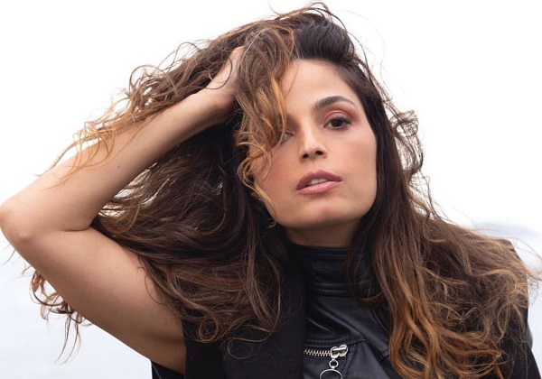Emanuelle Araújo comenta polêmica troca de letra de música feita por Claudia Leitte