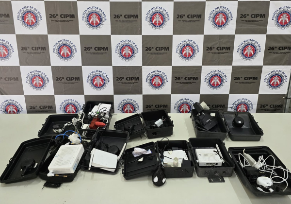 Polícia Militar apreende câmeras clandestinas instaladas em postes na região de Brotas