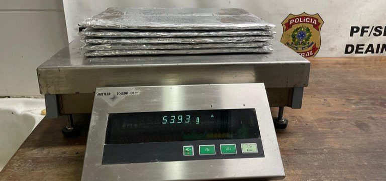 PF desmantela tentativa de tráfico de drogas para a França e Suíça