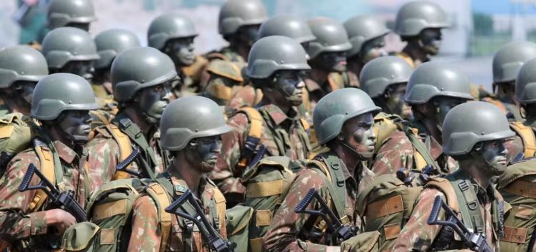 Governo Federal anuncia reajuste salarial para militares das Forças Armadas