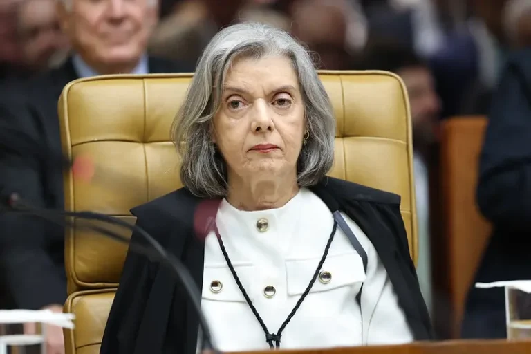 Apenas 10 das 61 cortes do país são comandadas por mulheres