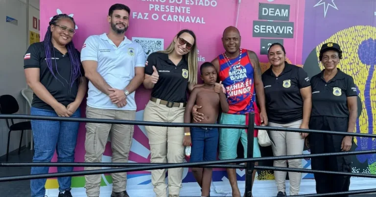 Polícia Civil reúne pai e filho perdidos no Carnaval do Campo Grande