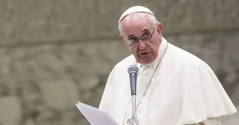 Vaticano divulga quadro do papa Francisco: “Situação complexa”